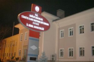 Sağlıkta 'mesai dışı' &ccedil;alışmanın &ouml;n&uuml; a&ccedil;ıldı