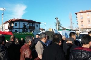 Babası ve amcalarıyla aynı kaderi paylaştı