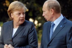 Merkel ve Putin telefonda g&ouml;r&uuml;şt&uuml;