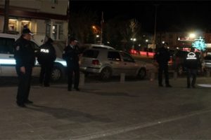 G&ouml;z&uuml; d&ouml;nen kardeş ablasının erkek arkadaşını ağır yaraladı