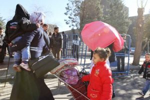 Sur'un tamamı yasaklandı, yeni g&ouml;&ccedil;ler başladı