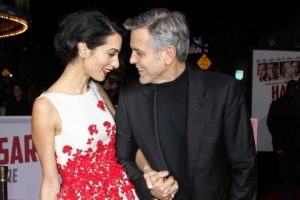 George-Amal Clooney &ccedil;iftinden romantik poz...
