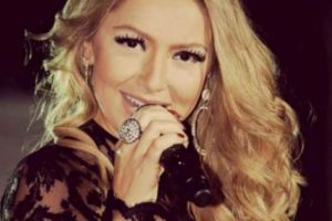 Hadise kızlara seslendi...