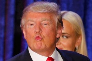 Trump, Twitter'daki sessizliğini bozdu