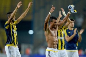 Fener a&ccedil;ık ara &ouml;nde
