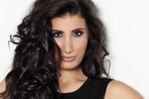 İrem Derici sosyal medyada 'dantel' akımı başlattı...