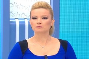 M&uuml;ge Anlı k&uuml;f&uuml;r y&uuml;z&uuml;nden yayını kesti!
