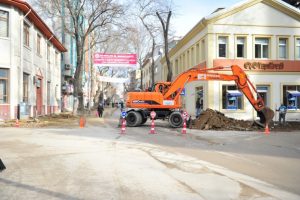 Bursa Orhangazi'de kaldırım &ccedil;alışmaları s&uuml;r&uuml;yor