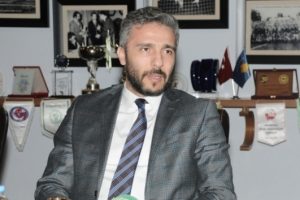 Eski kaptan loca aldı