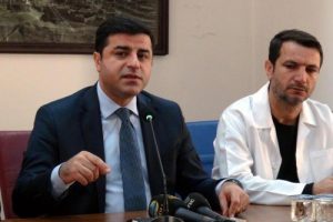 Demirtaş'tan, Başbakan'a; 'İlk bilmesi gereken sensin'