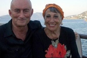 Bursa'da M&uuml;zeyyen Senar'ın anısına &ouml;zel sergi