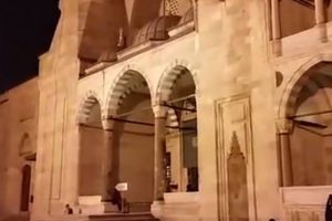 İstanbul'un merkez camiilerinde tarihi anlar