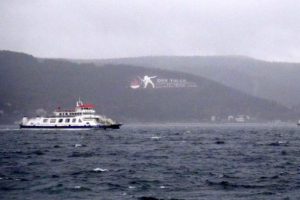 &Ccedil;anakkale'de deniz ulaşımına poyraz engeli