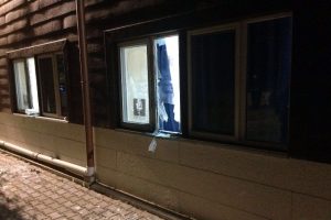 Okudukları okulu bombaladılar