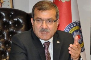 'K&uuml;fret kapat' diyen İzmir Emniyet M&uuml;d&uuml;r&uuml; Celal Uzunkaya: Ben de k&uuml;frediyorum