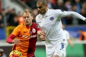 Galatasaray'da stoper sıkıntısı!