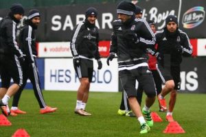 Beşiktaş, Gaziantepspor ma&ccedil;ı hazırlıklarını s&uuml;rd&uuml;rd&uuml;