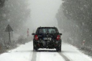 &Ccedil;anakkale'nin y&uuml;kseklerinde kar etkili oluyor