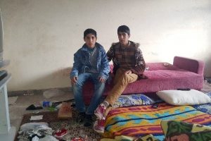 Ekmek almak i&ccedil;in yataklarını sattılar