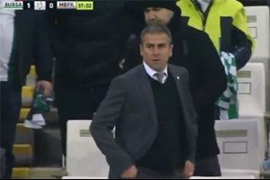 Hamza Hamzaoğlu trib&uuml;ne g&ouml;nderildi!