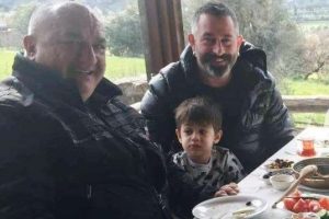 Cem Yılmaz oğlu Kemal'le Bodrum'da