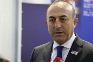 &Ccedil;avuşoğlu: PKK sivilleri canlı kalkan olarak kullanıyor