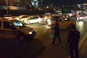 G&ouml;ztepe Kavşağı'nda ş&uuml;pheli paket paniği