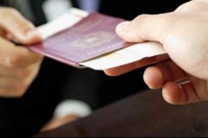 O &uuml;lkeyle vize uygulaması yeniden başladı