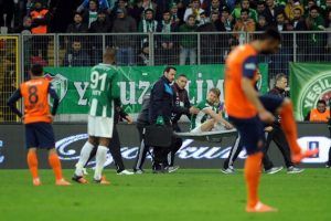 Serdar Aziz'den Bursaspor'a k&ouml;t&uuml; haber
