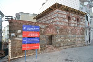 Bursa'da tarihi mektep şifa dağıtacak