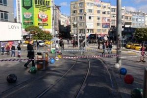 Kadık&ouml;y Altıyol'daki kafeler yıkıldı