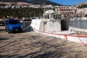 Teknede uyuşturucuyla yakalanan 5 ş&uuml;pheli tutuklandı