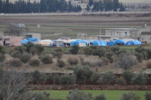 Kilis'in sınırının Suriye tarafı &ccedil;adırlarla doldu