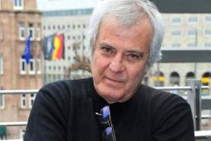 Tarık Akan'ı şoke eden heykel