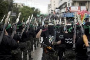 Hamas, &uuml;yelerinden birini infaz etti