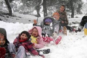 Hakkari'de eğitime kar engeli