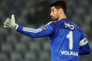 Volkan sazı eline aldı!