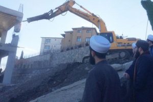 Mahmut Efendi K&uuml;lliyesi yıkılıyor