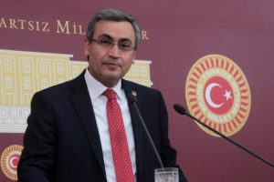 Atat&uuml;rk tartışmalarının hedefindeki vekil konuştu