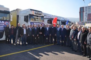 Bursa'dan Bayırbucak'a 5 TIR yardım