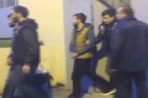 Kahvehaneyi tarayanlar tutuklandı
