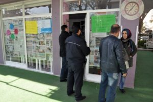 Dolandırılan esnaf d&uuml;kkanını havaya u&ccedil;urmak istedi