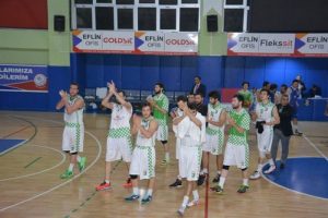 Artvin Boğaları basketbolda 10'da 10 yaptı