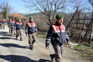 Arama &ccedil;alışmalarına jandarma da destek veriyor