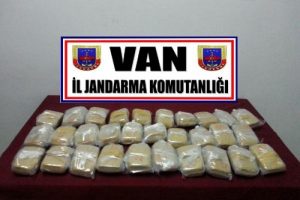 Van'da 16 kilo eroin ele ge&ccedil;ti