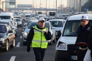 İstanbul'da trafiği kilitleyen kaza