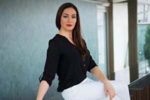 &Ouml;zge Borak evliliğe koşuyor...