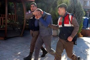 Bı&ccedil;akla tehdit edip, inşaatta tecav&uuml;z etmek istedi