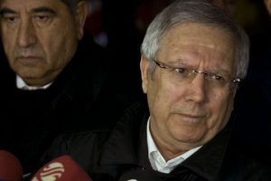 Aziz Yıldırım'a şok!