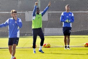 Morais'in yokluğunda takımı Samuel Eto'o &ccedil;alıştırıyor